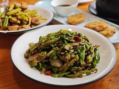 有机苦瓜炒干菜-莲餐厅·湖北菜·潜江小龙虾店(愚园路店)
