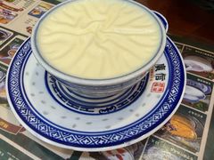 -广信牛奶甜品世家(台东店)