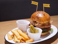 德国盘肠汉堡-HELLO 27 意面·沙拉·帕尼尼