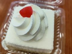 -红宝石·鲜奶小方·海派西点房(南丹店)