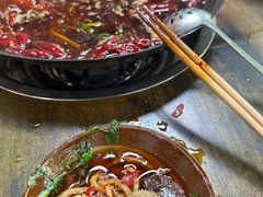 -黄潇洒老火锅(九眼桥宏济巷店)