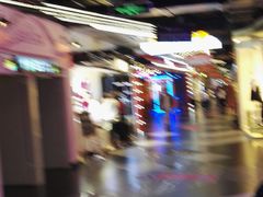 -时尚MEGO商业广场(华新地铁店)