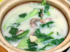 咸骨煲淋大芥菜-老廣食堂(区庄店)