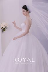 点击看大图 -挪娅婚纱摄影皇家会所