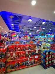 -TOYSRUS玩具反斗城(重庆来福士店)