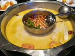 -鱼豆吉·豆浆鱼火锅(荆州万达店)
