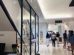 -乐蓬马歇百货公司(Rive Gauche)