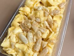榄仁萨其马-白天鹅宾馆·美食屋