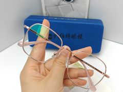 -罗伯特眼镜·蔡司官方授权(罗湖国贸店)