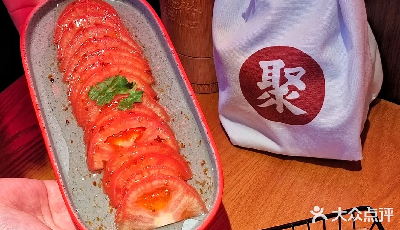 聚点串吧 | 五角场夜宵新据点！这家烤串超正！😍