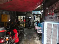 -石灰市毛记烧鸡公(解放碑店)