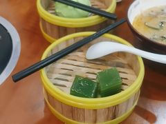 -老何家后安粉·糟粕醋海鲜火锅(三亚湾椰梦长廊店)