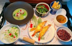 -萌诺尊享(外滩店)