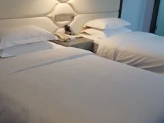 -雅夫酒店(西安市图书馆地铁站店)