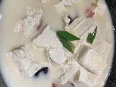 -吃饭皇帝大土家民族菜(正大广场店)