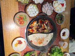 -赵美丽·重庆社区火锅·直营店(火车东站·中豪国际店)