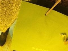 -ochirly(龙之梦购物中心店)