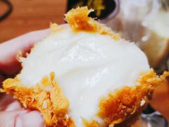 蟹黄酥松小贝-鲍师傅糕点(西站店)