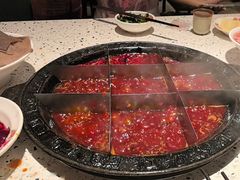 -红九格老火锅(三峡广场店)