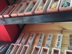 -吉吉向上炭烤鸡肉煲(大学城店)