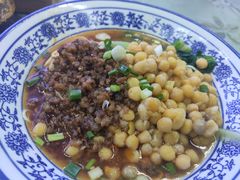 -渝之汇牛肉豌杂面