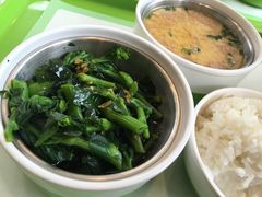 -老乡鸡(武汉中南梅苑小区地铁站店)