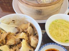 -笑来喜馄饨小笼工坊店(湖滨街店)