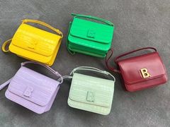 -BALENCIAGA(德基广场店)