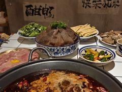 -旧街市鲜货老火锅(大光路店)