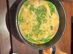 -银米·云南传统过桥米线(双廊黑金冠店)