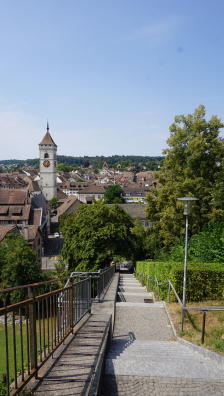 米诺城堡-"做公交车上来还是很方便的,城堡没有开放,.