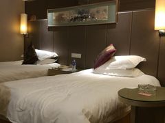 -南京双门楼宾馆(盐仓桥地铁站阅江楼店)