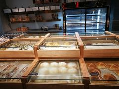 面包甜点陈列柜-原麦世家(府琛大厦店)