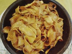 石锅杏鲍菇-华兴餐厅·招牌生鱼片(桃园路店)