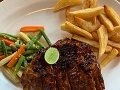 -Pundi Pundi Restaurant
