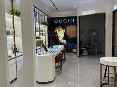 -J-Optical佳视明眼镜·蔡司视觉(青岛金茂览秀城店)