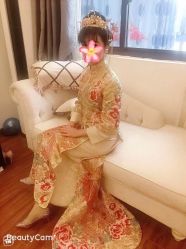 -Flora婚纱礼服定制租赁店