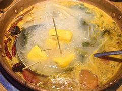 -洱火云南酸菜牛肉火锅(石景山当代商城店)