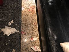 -好乐迪(张扬路八佰伴店)