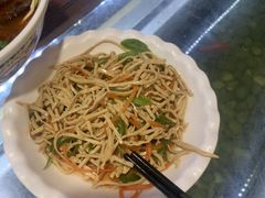 -金杨拉面王小吃面馆·牛三宝面·红烧牛肉粉