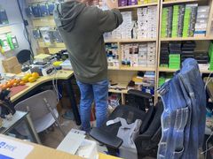 -手机维修手机贴膜(上海江桥万达广场店)
