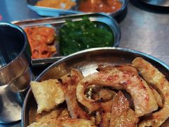 -哈哈碳都·牛肋条无限自助烤肉(台江万达店)