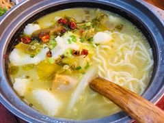 -周鱼小馆石锅酸菜鱼(活力汇店)