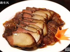 腊肉腊肠-冯鱼头火锅(青蓝山美食一条街店)
