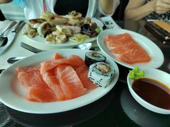 -澳门旅游塔360°旋转餐厅(南湾湖广场店)