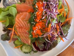 -Chom Cafe and Restaurant