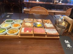 -银米·云南传统过桥米线(双廊黑金冠店)