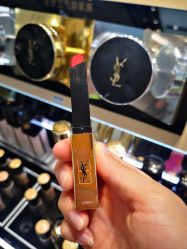 -YVESSAINTLAURENT