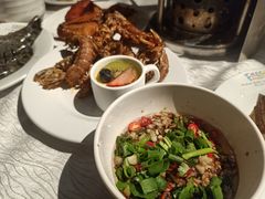 -领鲜活海鲜榴莲自助火锅(东门店)