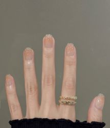 -尤米一站式美甲美睫